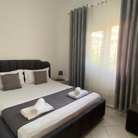 Niko Apartament Sarandë Exteriör bild